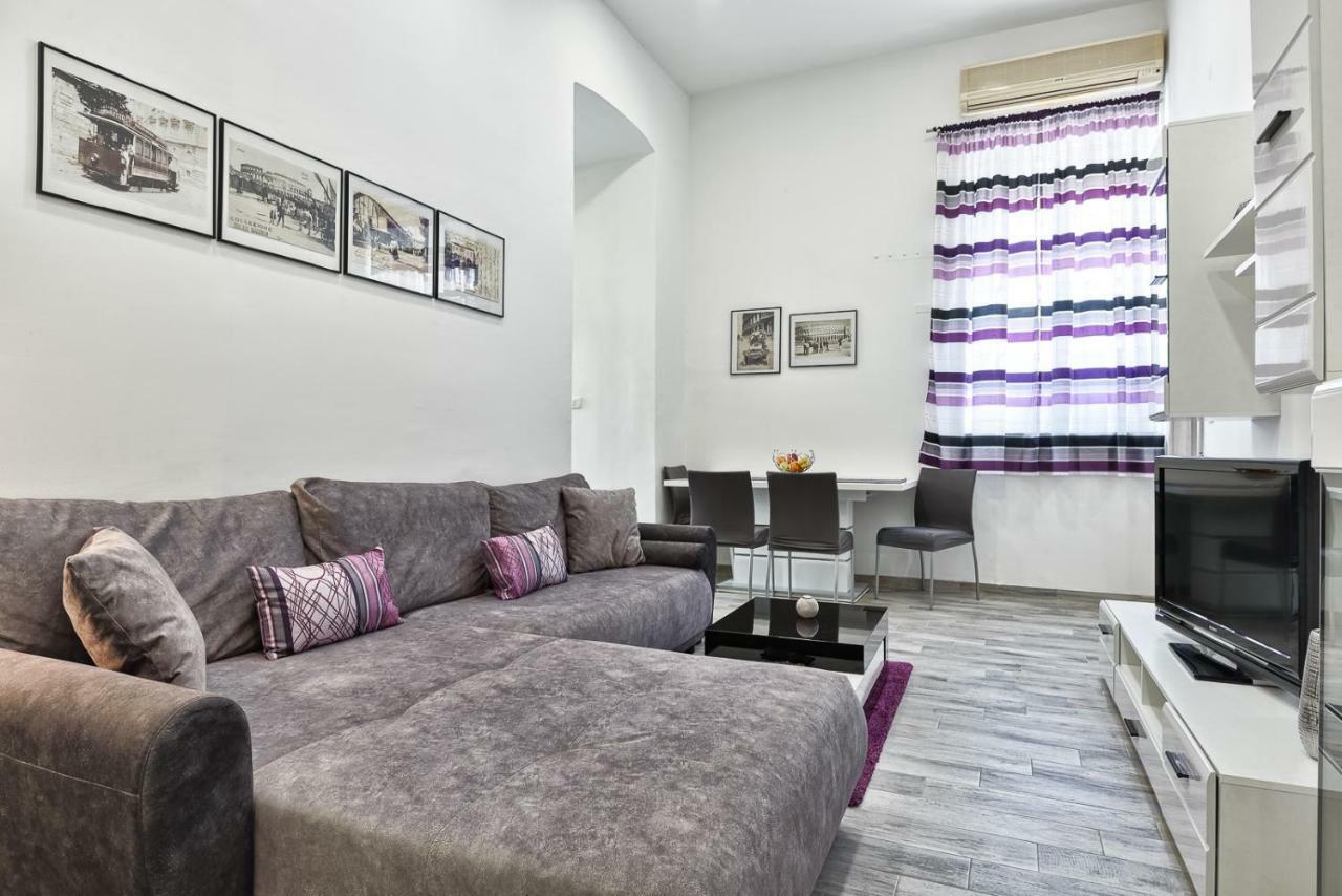 Apartment 20M From Arena Pula Exterior foto